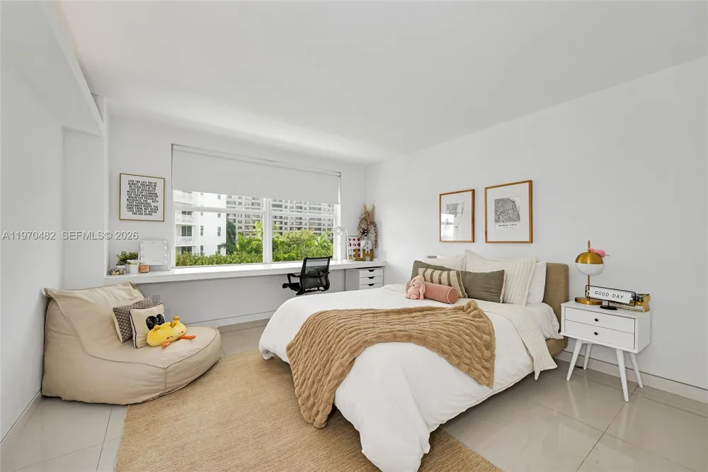 199 Ocean Lane Dr #401 Key Biscayne, FL 33149