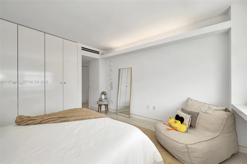 199 Ocean Lane Dr #401 Key Biscayne, FL 33149