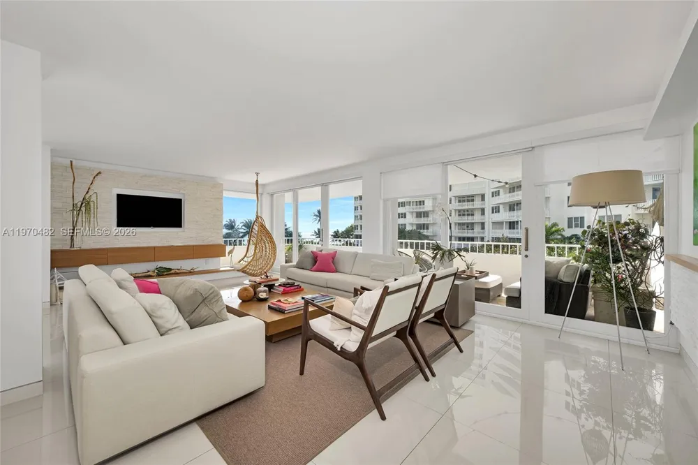 199 Ocean Lane Dr #401 Key Biscayne, FL 33149
