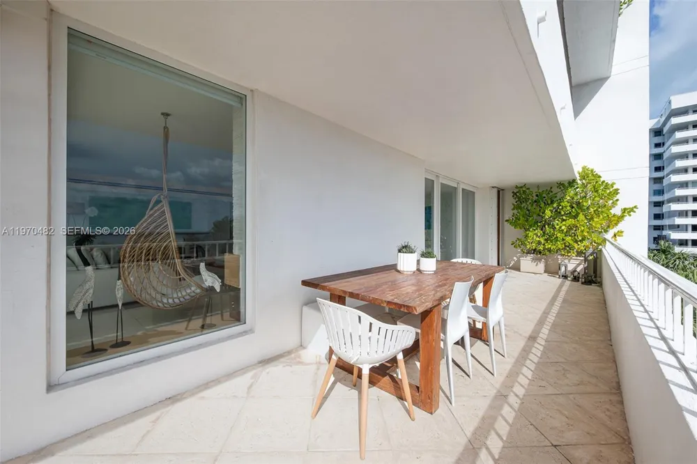 199 Ocean Lane Dr #401 Key Biscayne, FL 33149