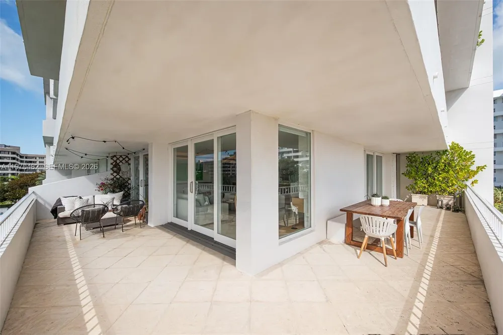 199 Ocean Lane Dr #401 Key Biscayne, FL 33149