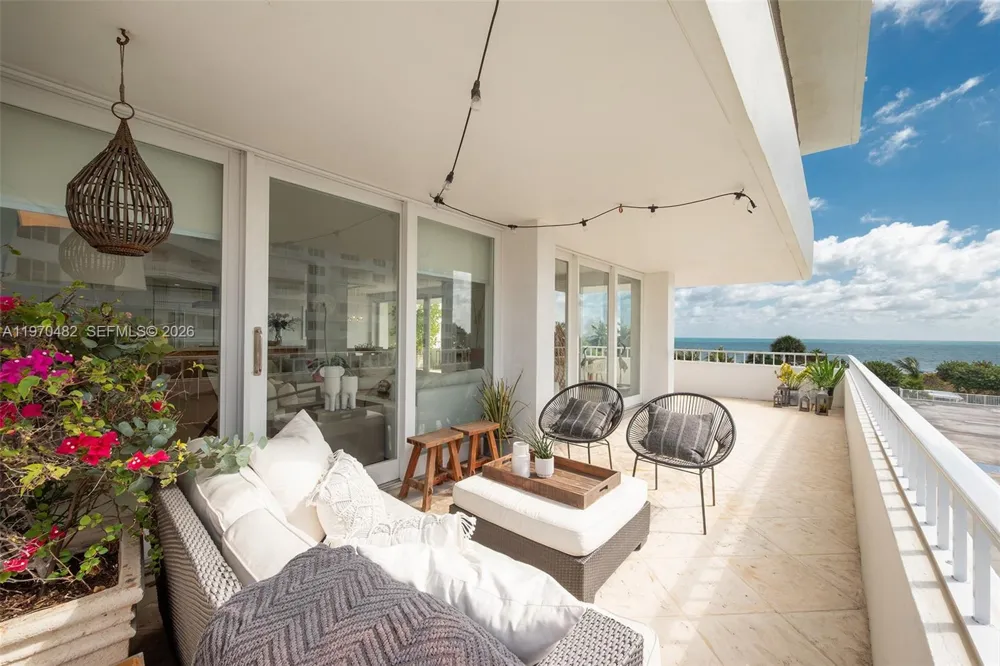 199 Ocean Lane Dr #401 Key Biscayne, FL 33149