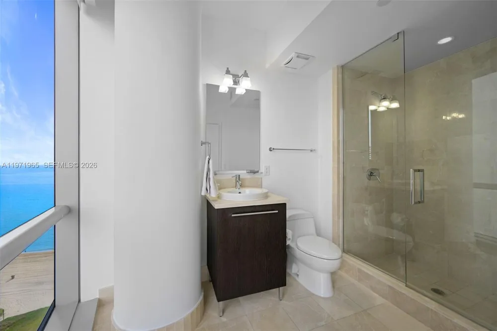 17121 Collins Ave #1508 Sunny Isles Beach, FL 33160