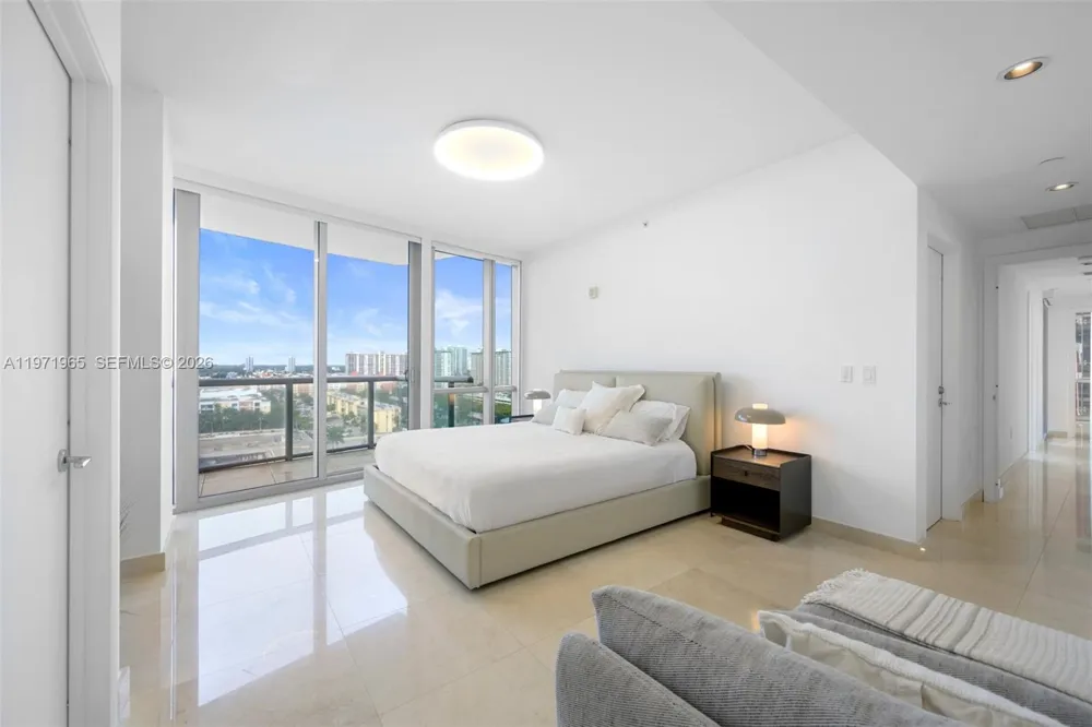 17121 Collins Ave #1508 Sunny Isles Beach, FL 33160