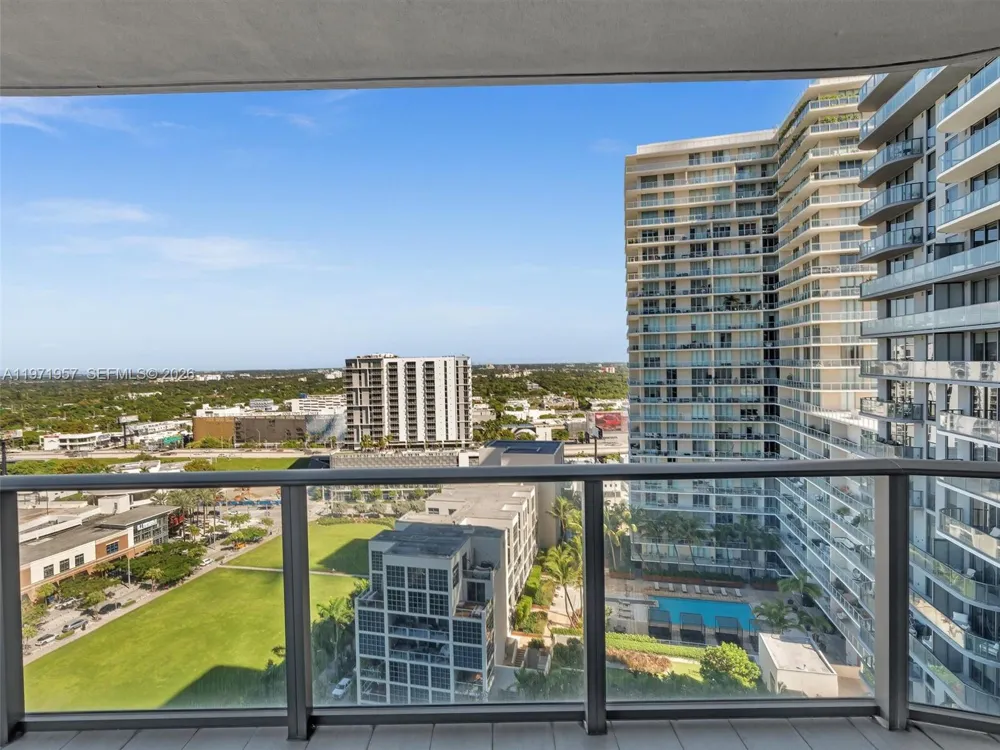 121 NE 34th St #2016 Miami, FL 33137
