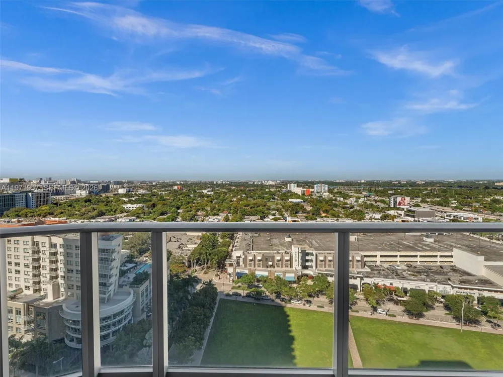 121 NE 34th St #2016 Miami, FL 33137