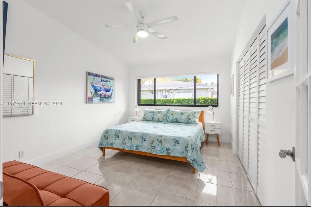 811 Highland Dr Hollywood, FL 33021