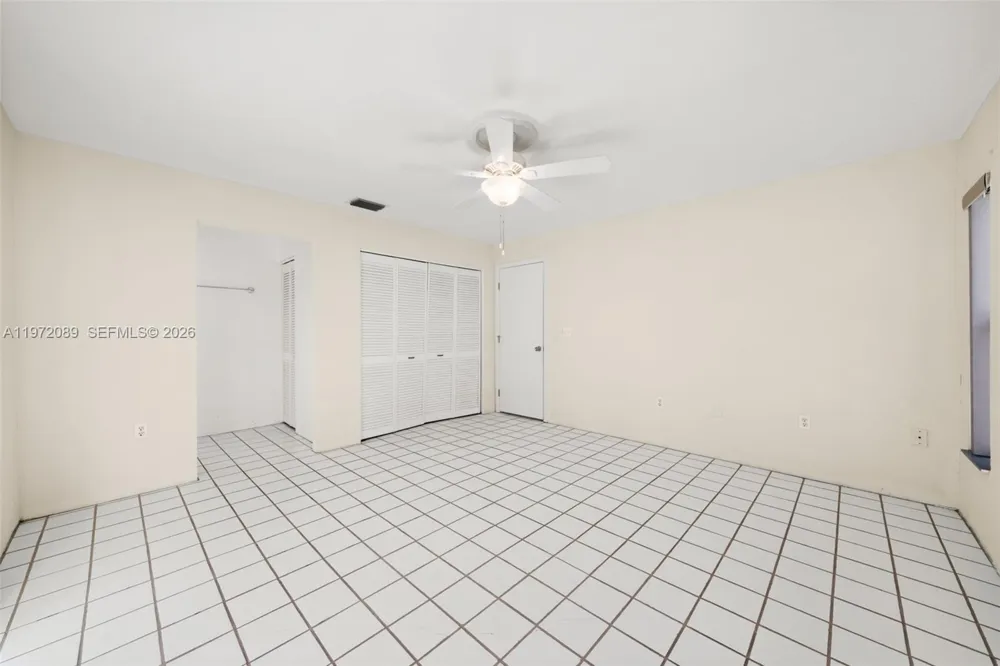 1273 Woodbury Avenue Sebring, FL 33875