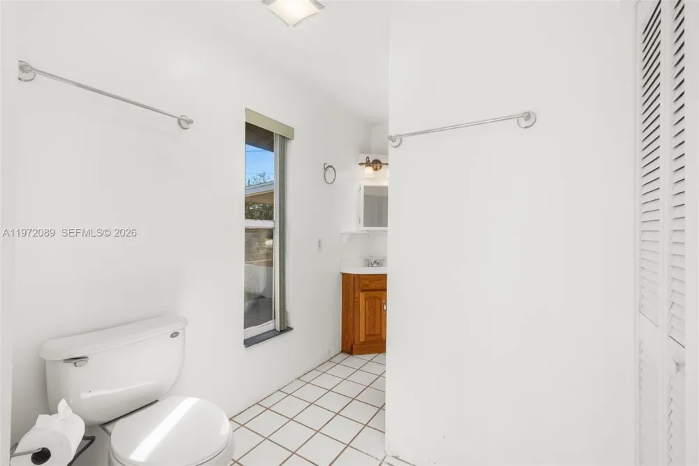1273 Woodbury Avenue Sebring, FL 33875