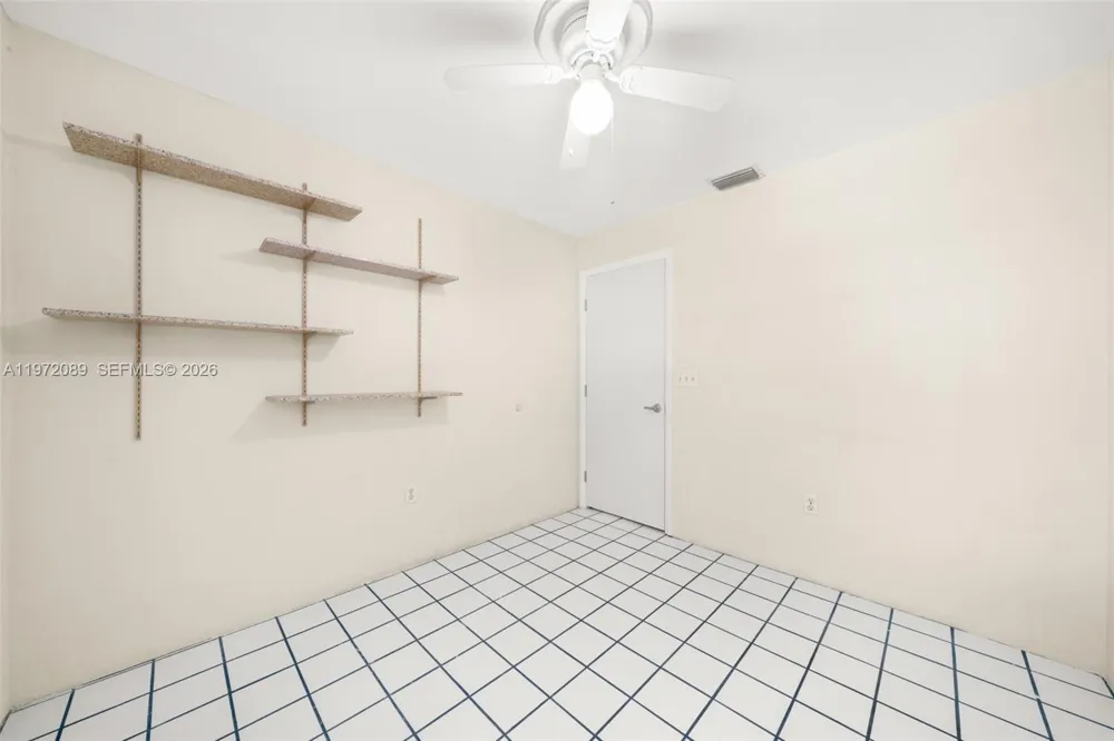 1273 Woodbury Avenue Sebring, FL 33875