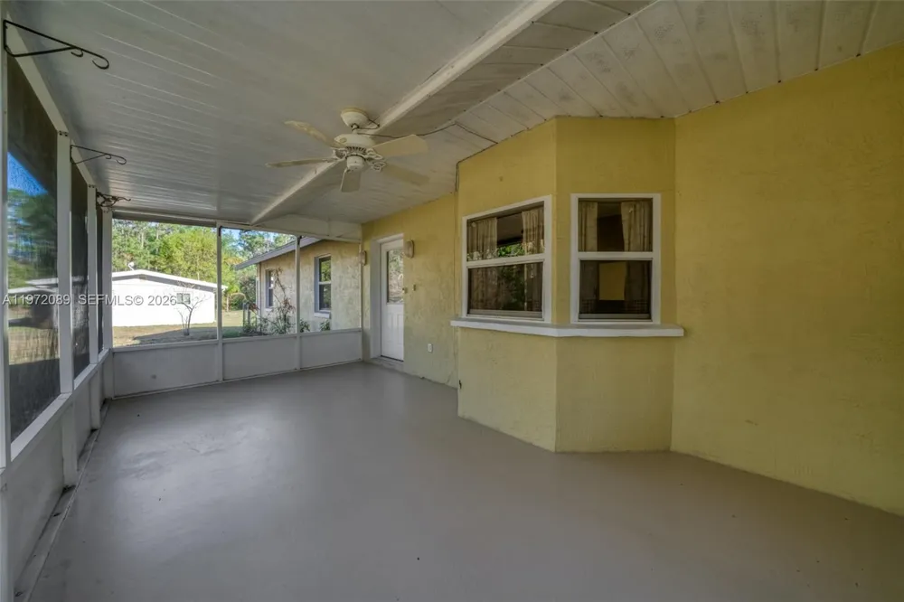 1273 Woodbury Avenue Sebring, FL 33875