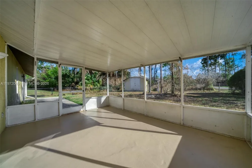 1273 Woodbury Avenue Sebring, FL 33875