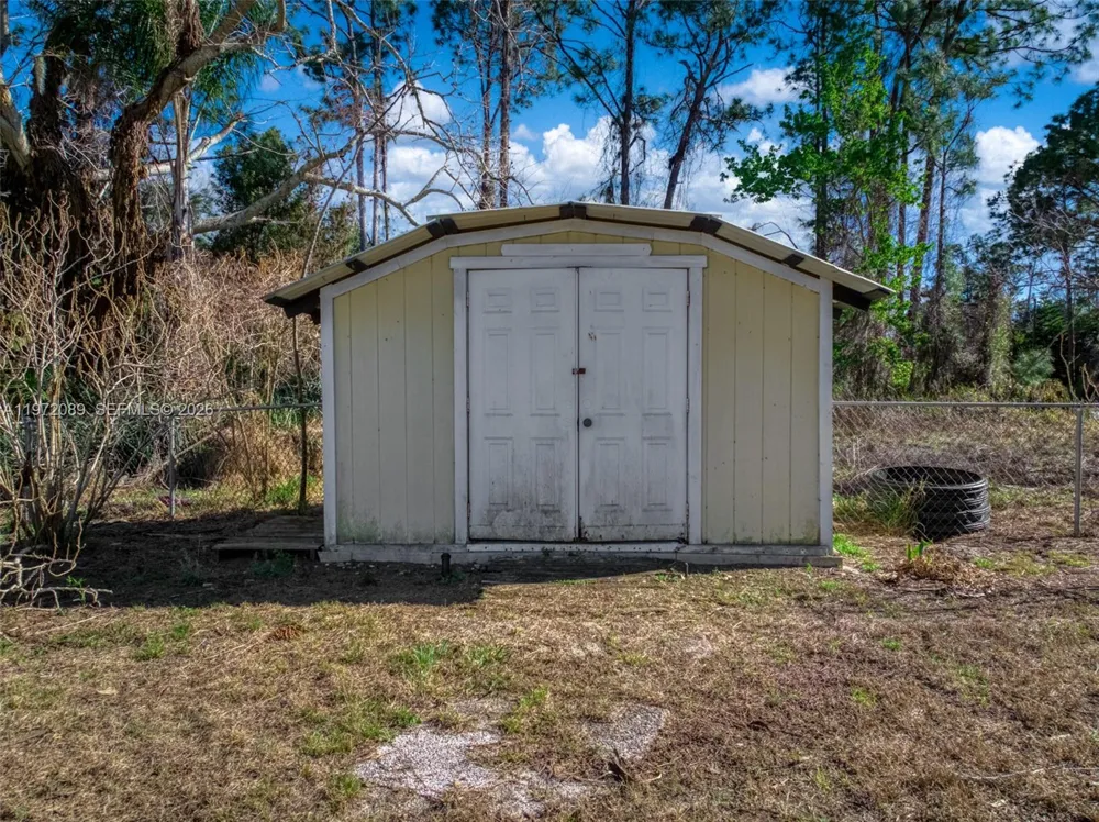 1273 Woodbury Avenue Sebring, FL 33875