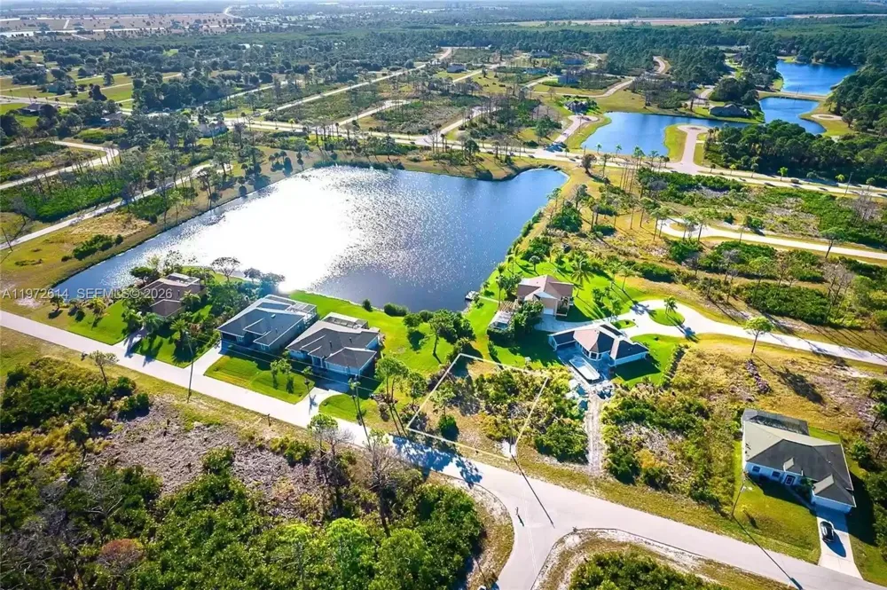 26 HARNESS Other City - In The State Of Florida, FL 33946