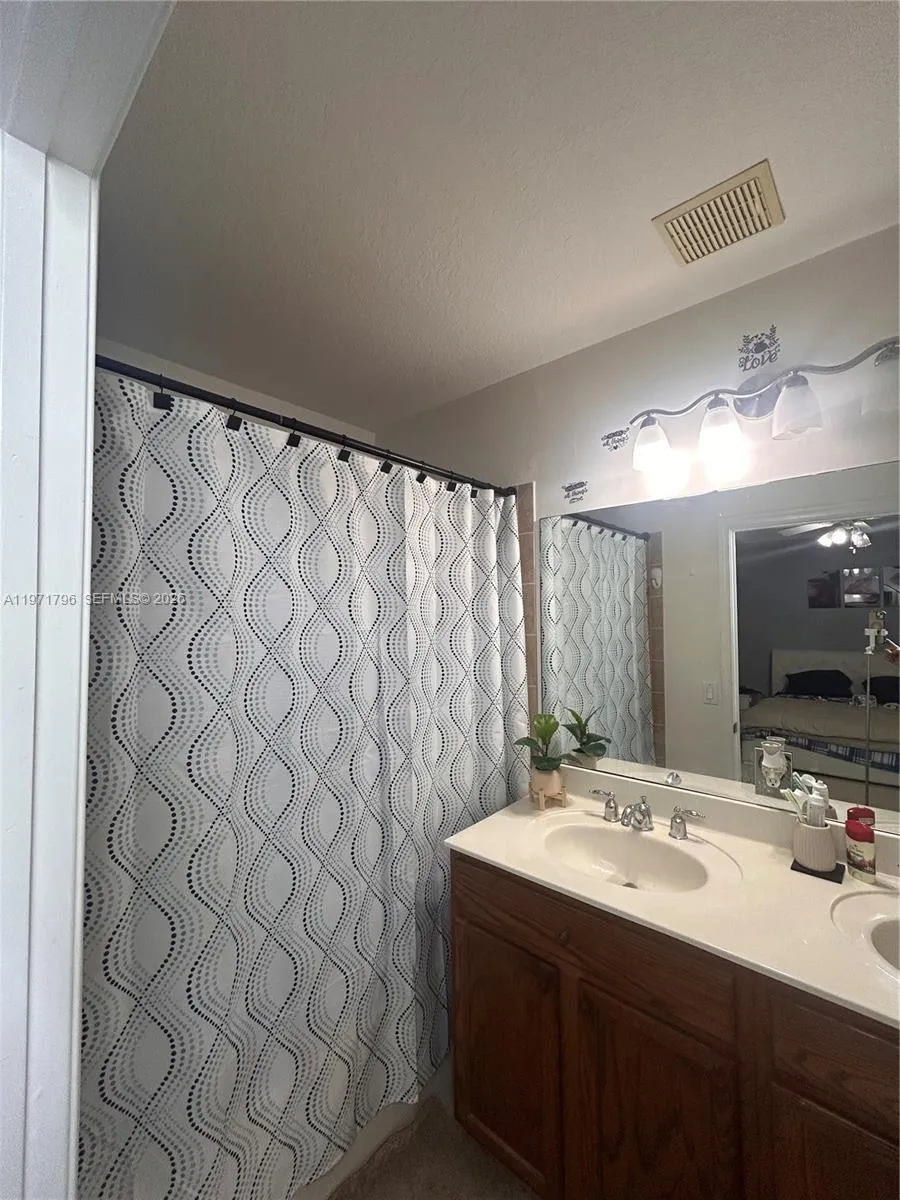 13950 SW 276th St Homestead, FL 33032