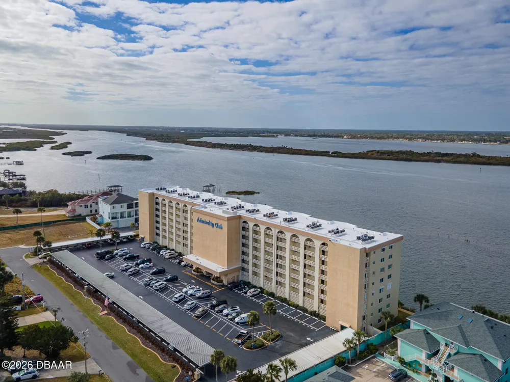 3606 S Peninsula Drive #208 Port Orange, FL 32127