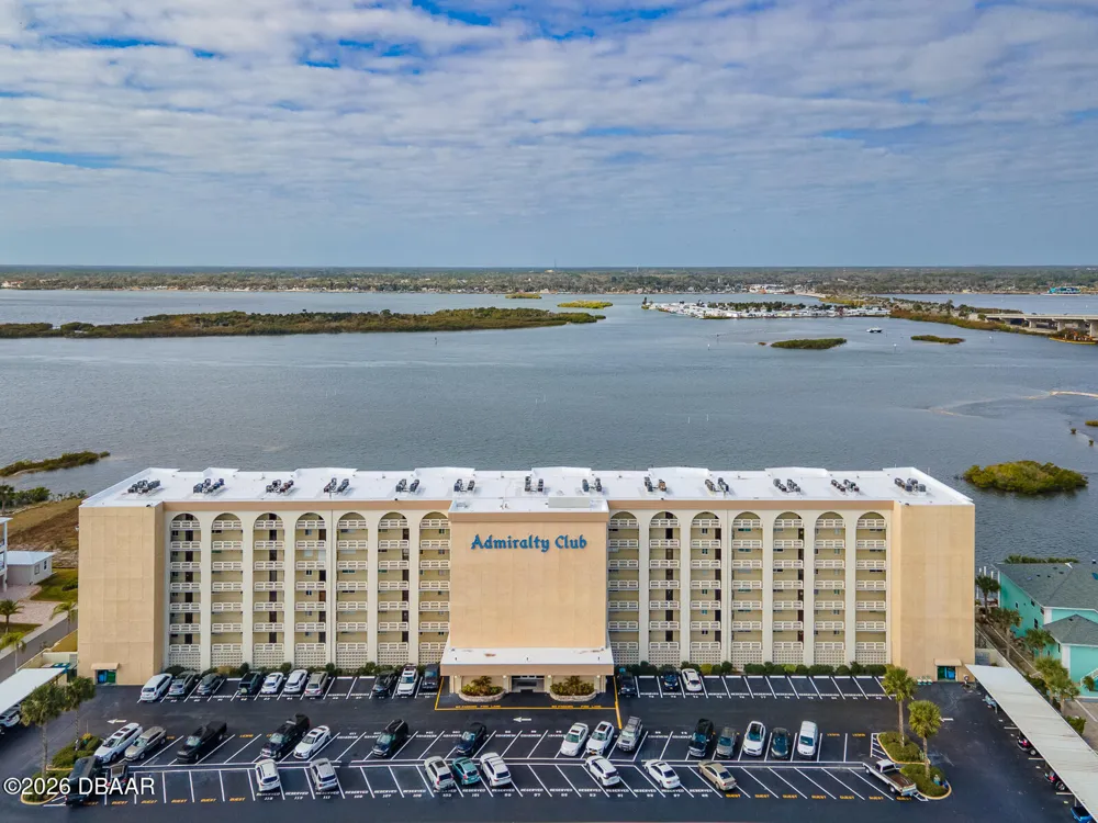 3606 S Peninsula Drive #208 Port Orange, FL 32127