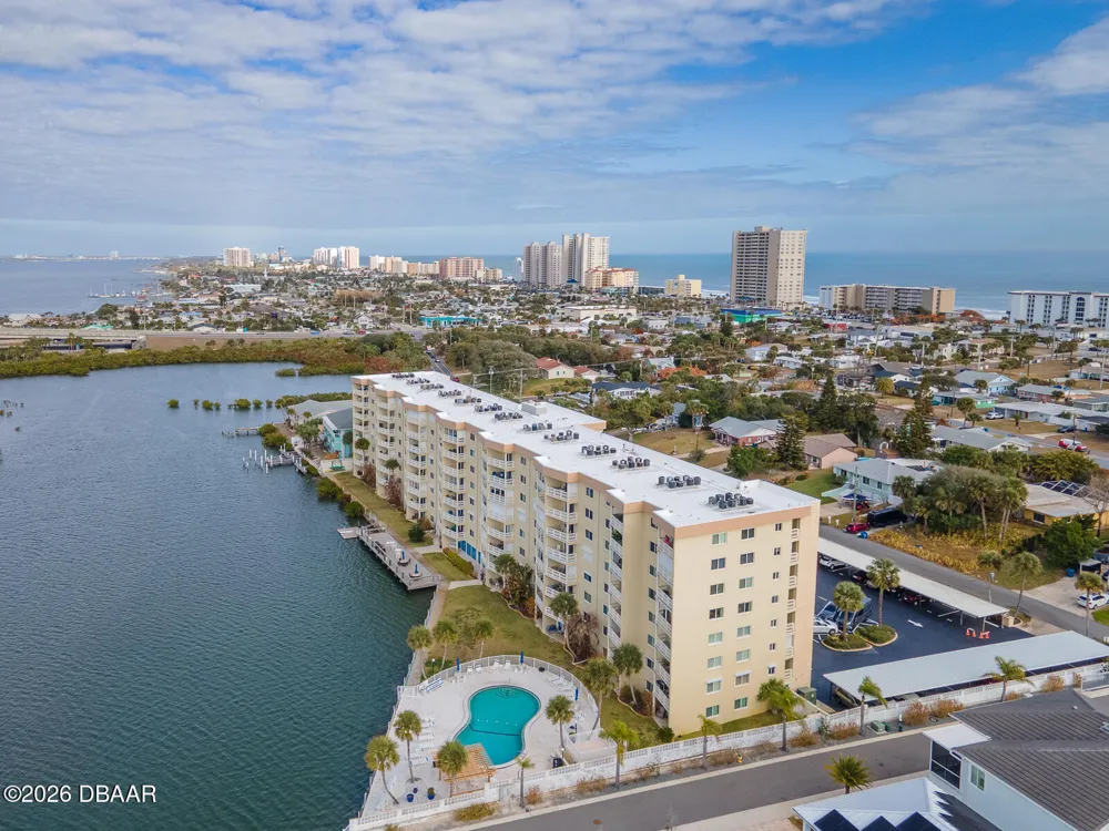 3606 S Peninsula Drive #208 Port Orange, FL 32127