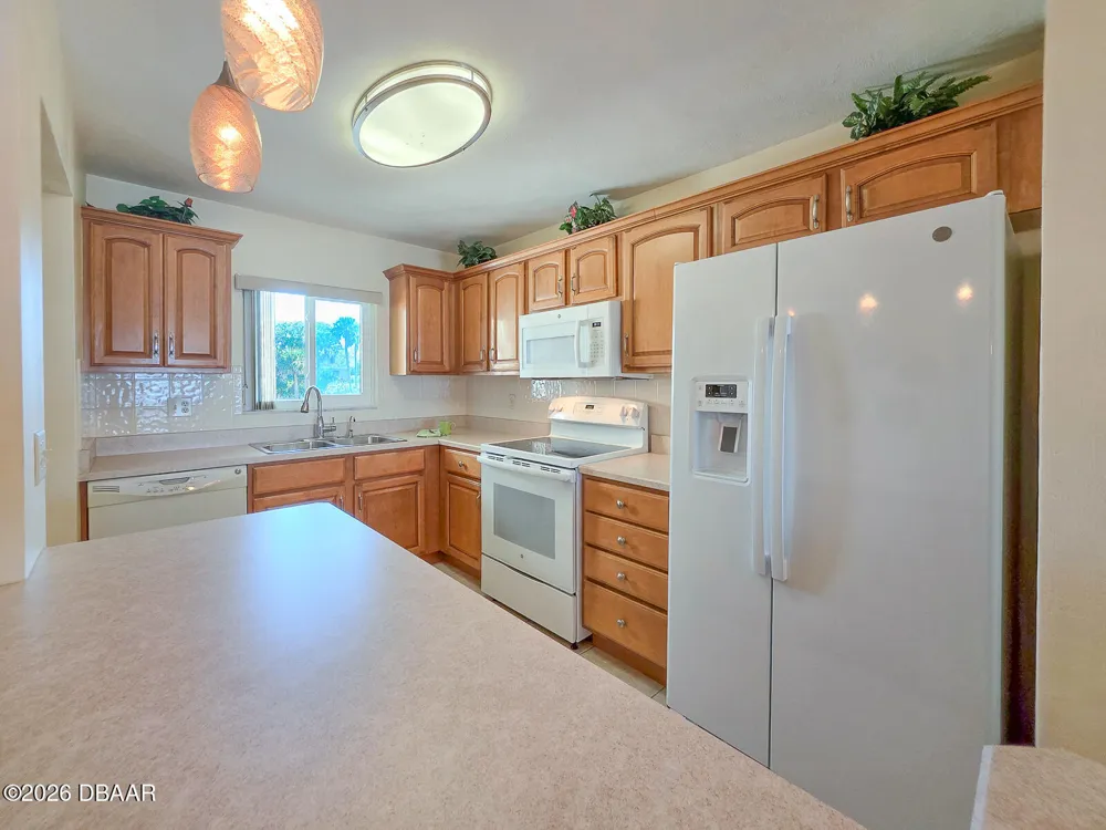 3606 S Peninsula Drive #208 Port Orange, FL 32127