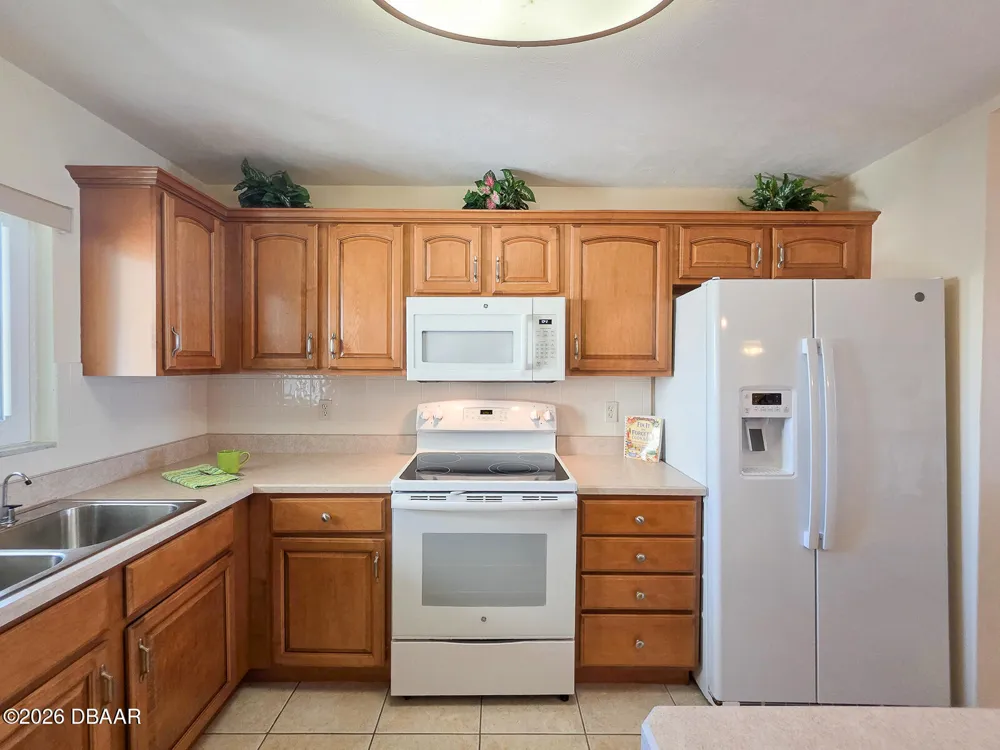 3606 S Peninsula Drive #208 Port Orange, FL 32127