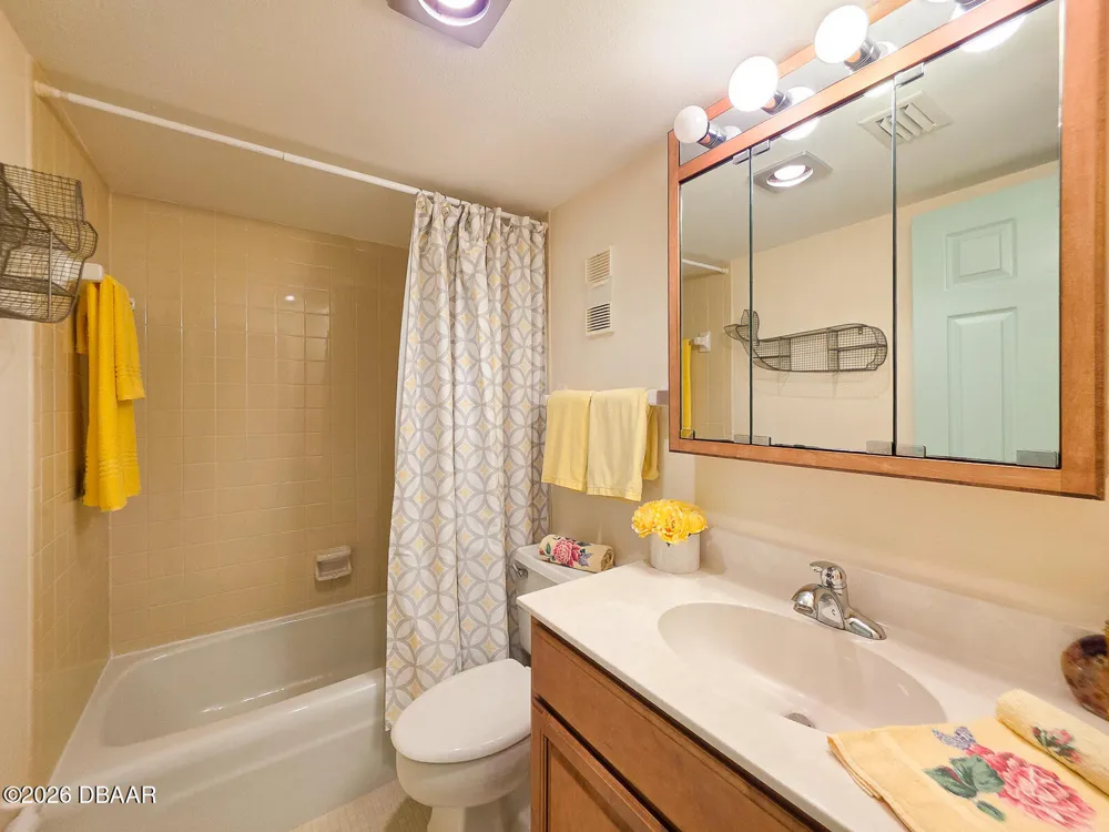 3606 S Peninsula Drive #208 Port Orange, FL 32127