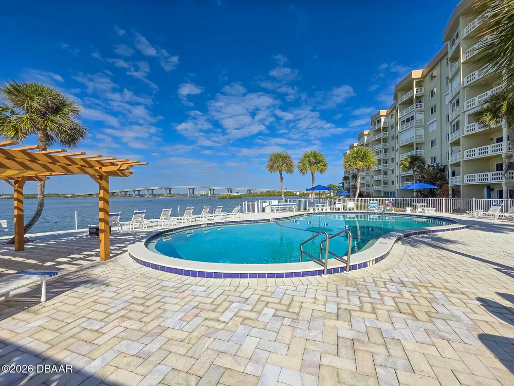 3606 S Peninsula Drive #208 Port Orange, FL 32127