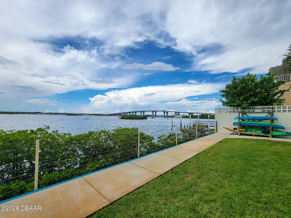 3606 S Peninsula Drive #208 Port Orange, FL 32127
