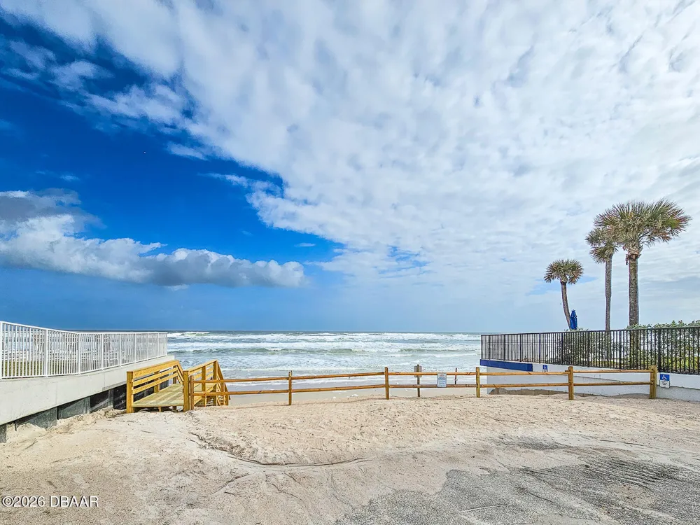 3606 S Peninsula Drive #208 Port Orange, FL 32127