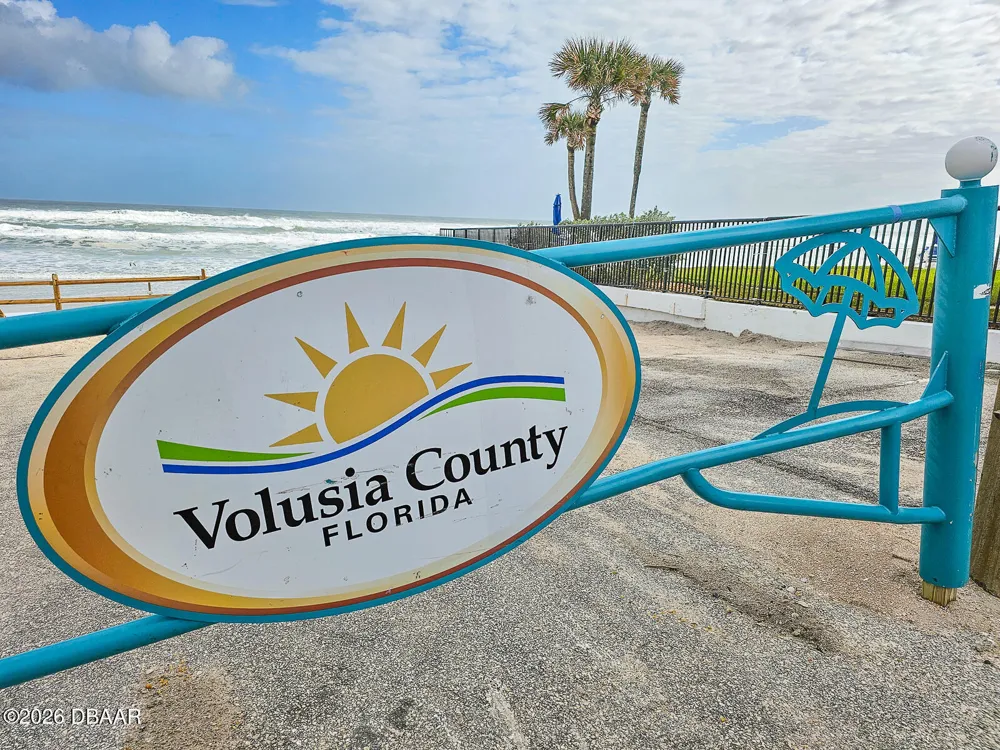 3606 S Peninsula Drive #208 Port Orange, FL 32127