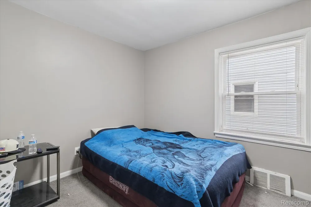 17421 Five Points Street Redford Charter Township, MI 48240