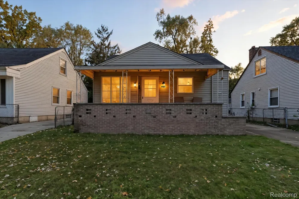 17421 Five Points Street Redford Charter Township, MI 48240