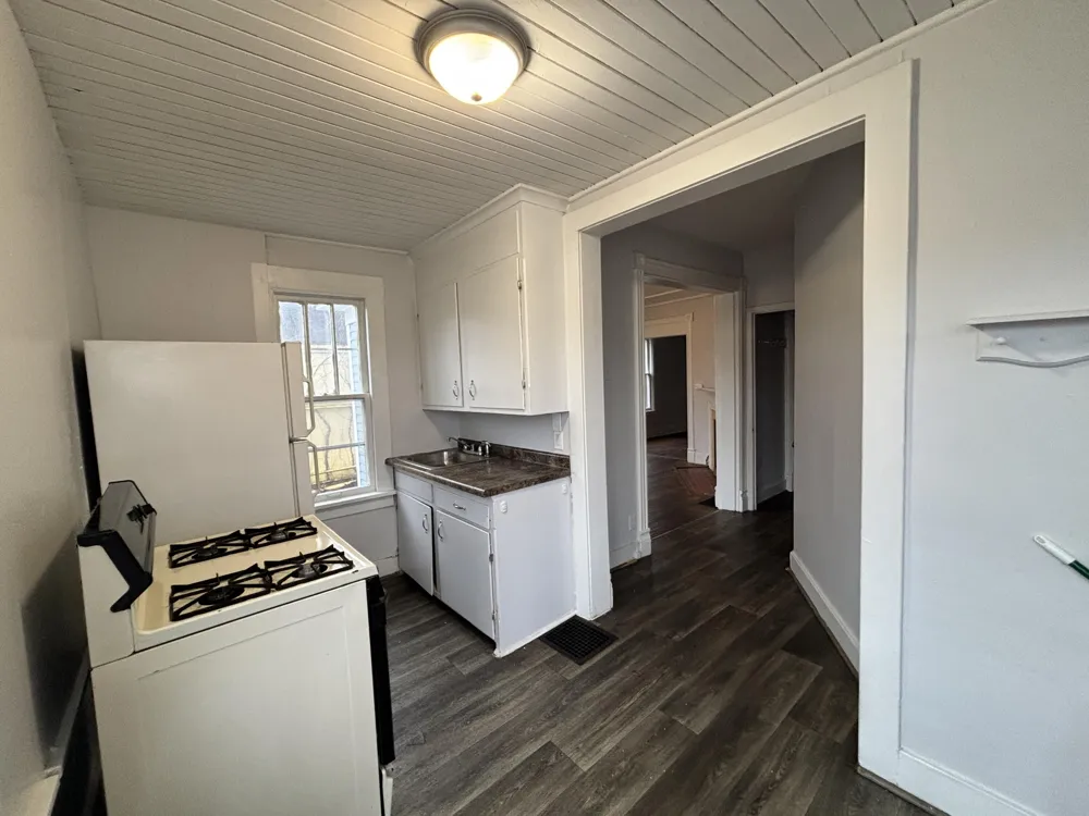 1404 W Michigan Avenue #4 Kalamazoo City, MI 49006