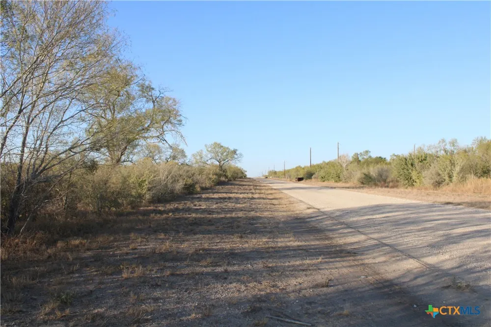 CR 339 Jourdanton, TX 78026