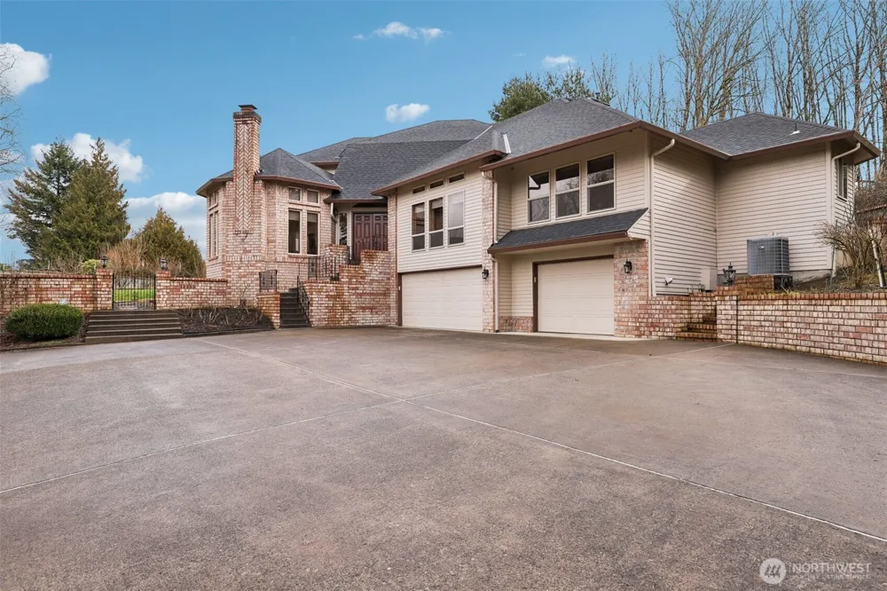32303 NW 18th Avenue Ridgefield, WA 98642