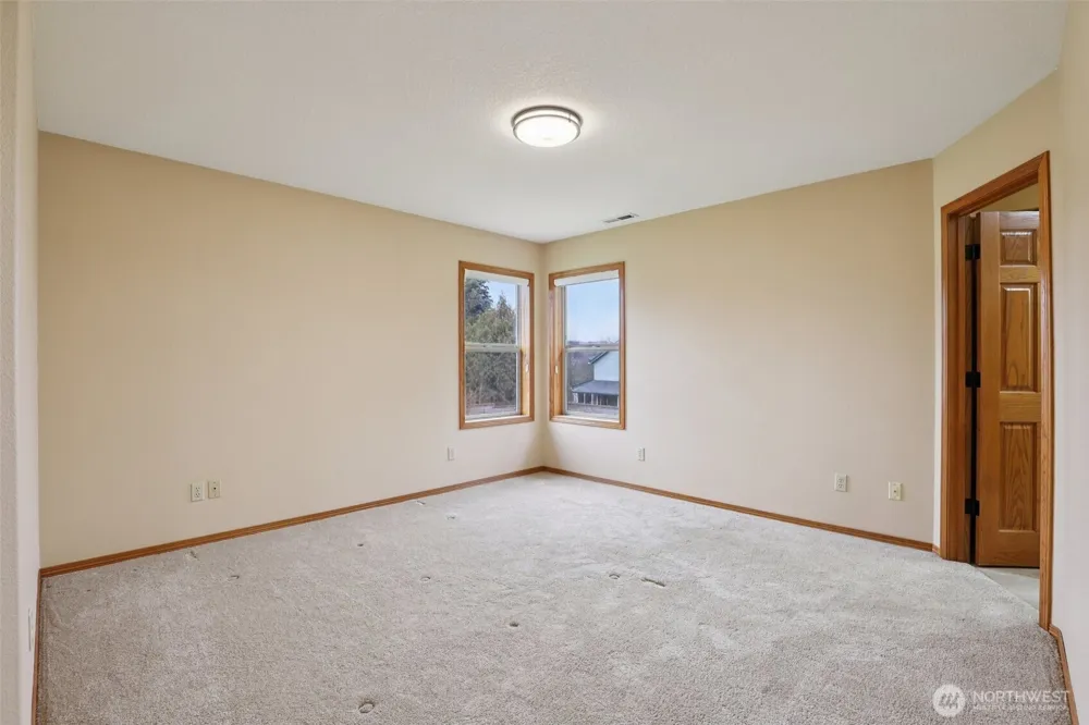 32303 NW 18th Avenue Ridgefield, WA 98642