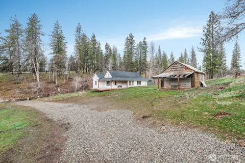 932 Zelinski Road