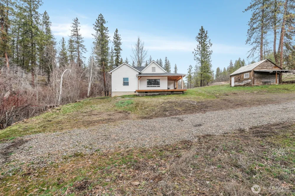 932 Zelinski Road Goldendale, WA 98620