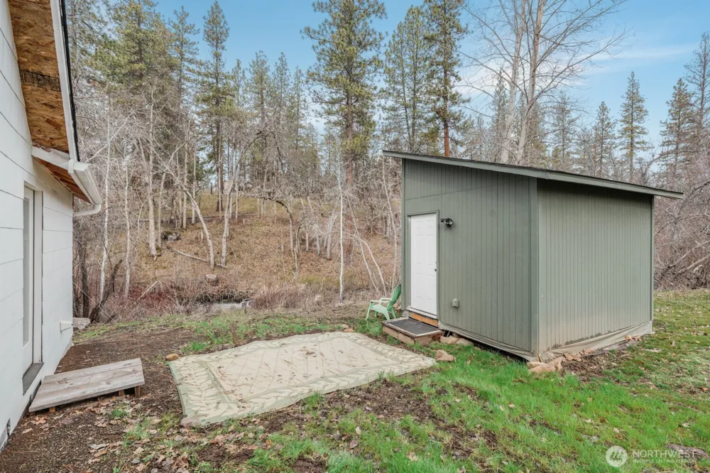 932 Zelinski Road Goldendale, WA 98620