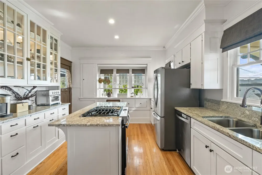 318 W Marcy Avenue Montesano, WA 98563