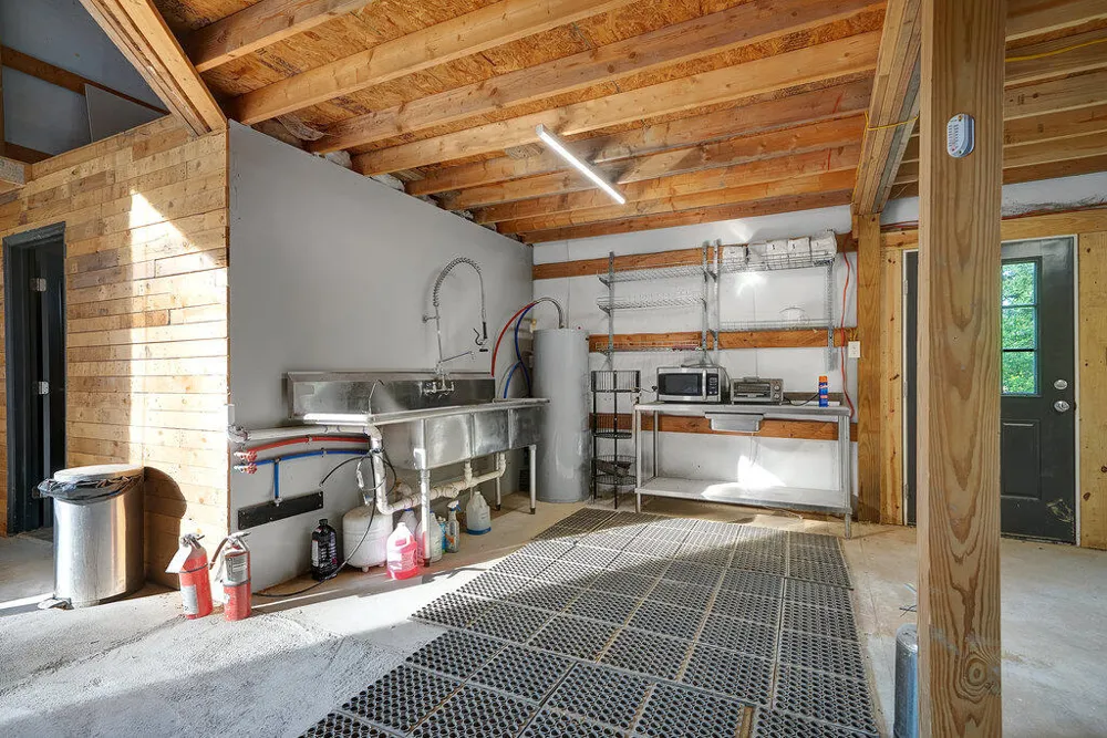 3155 Pigeon Spur Road Tracy City, TN 37387