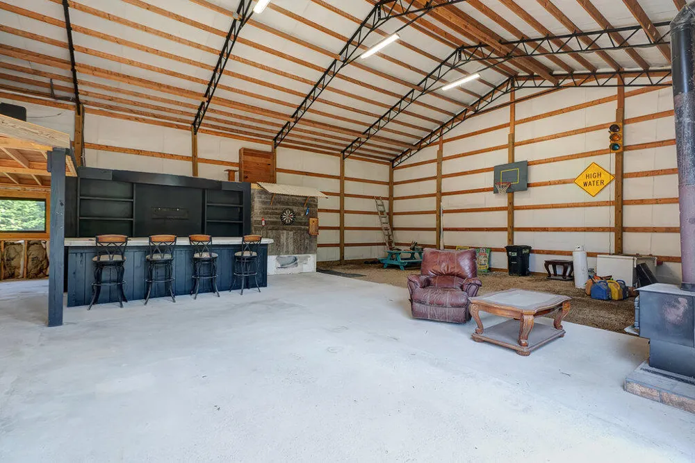 3155 Pigeon Spur Road Tracy City, TN 37387