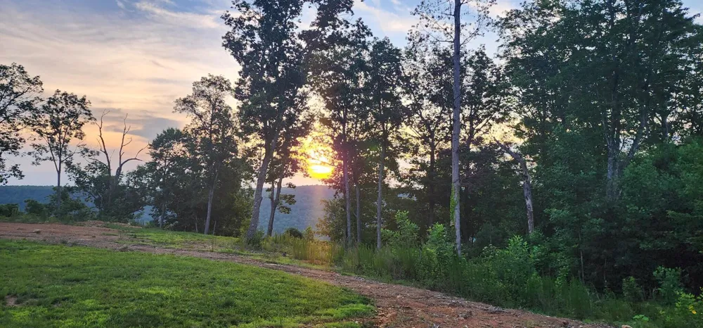 3155 Pigeon Spur Road Tracy City, TN 37387