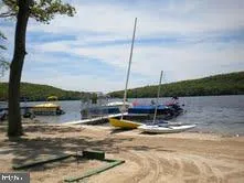 59 MIDWAY Lake Harmony, PA 18624