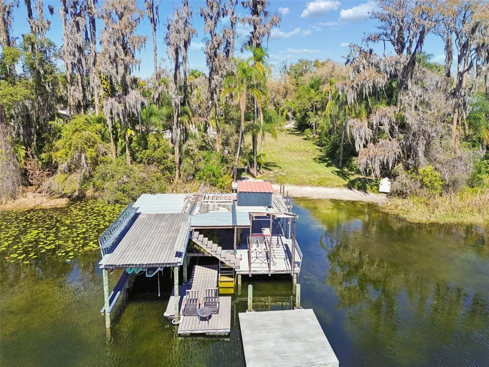 16515 LAKE CHURCH DRIVE Odessa, FL 33556