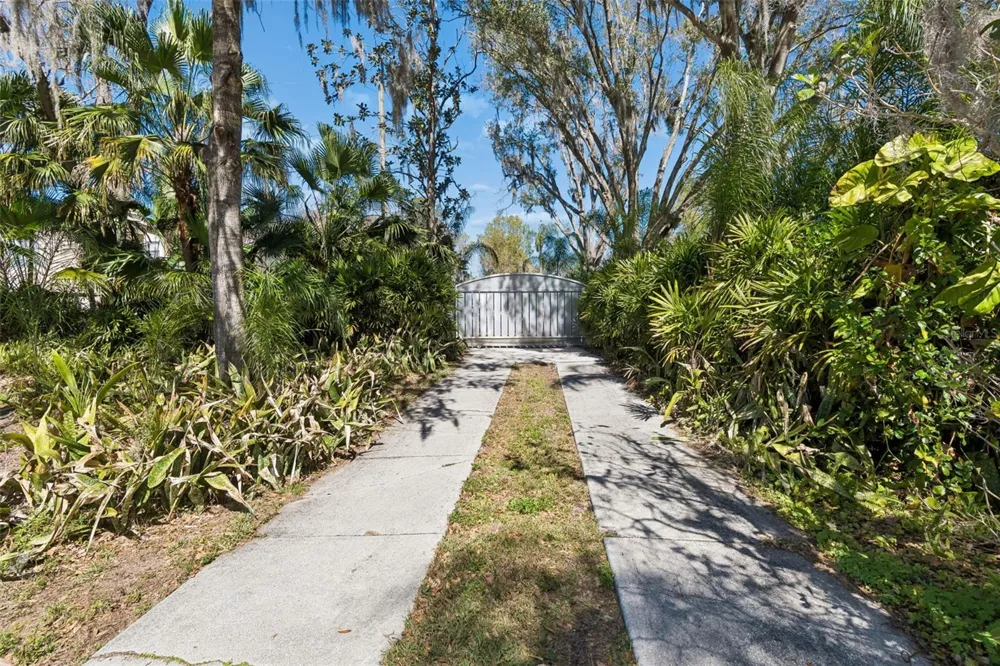 16515 LAKE CHURCH DRIVE Odessa, FL 33556