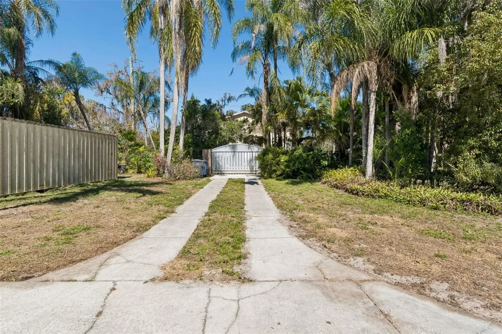 16515 LAKE CHURCH DRIVE Odessa, FL 33556