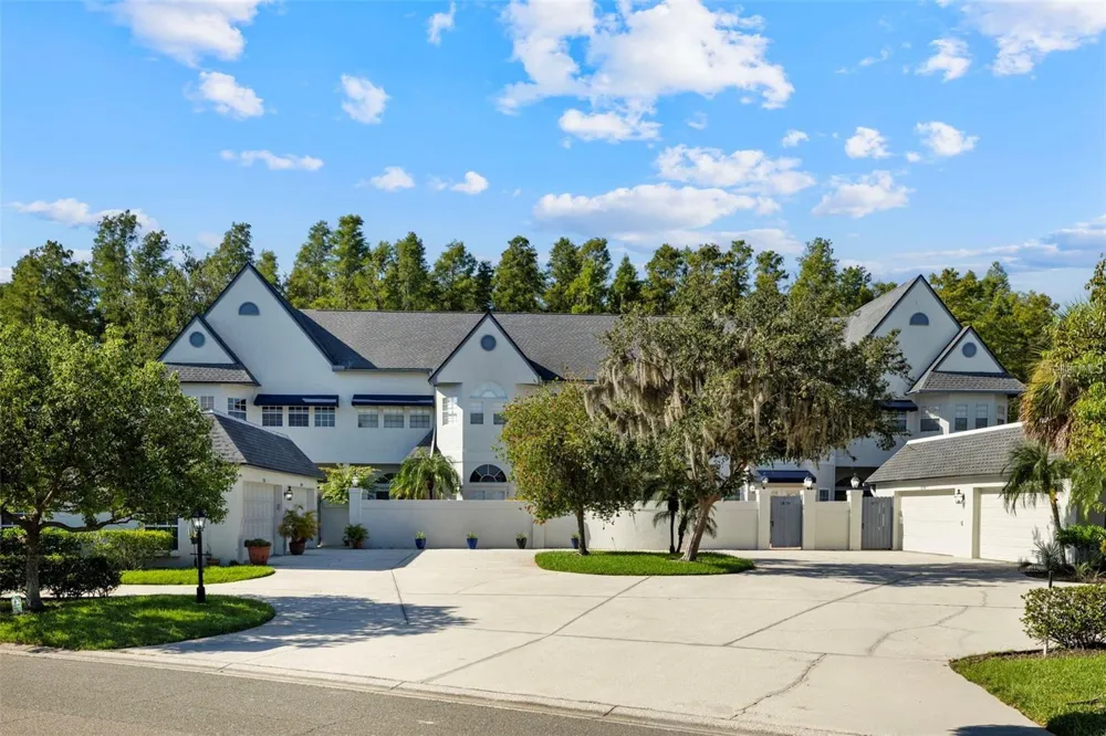 18756 WIMBLEDON CIRCLE Lutz, FL 33558