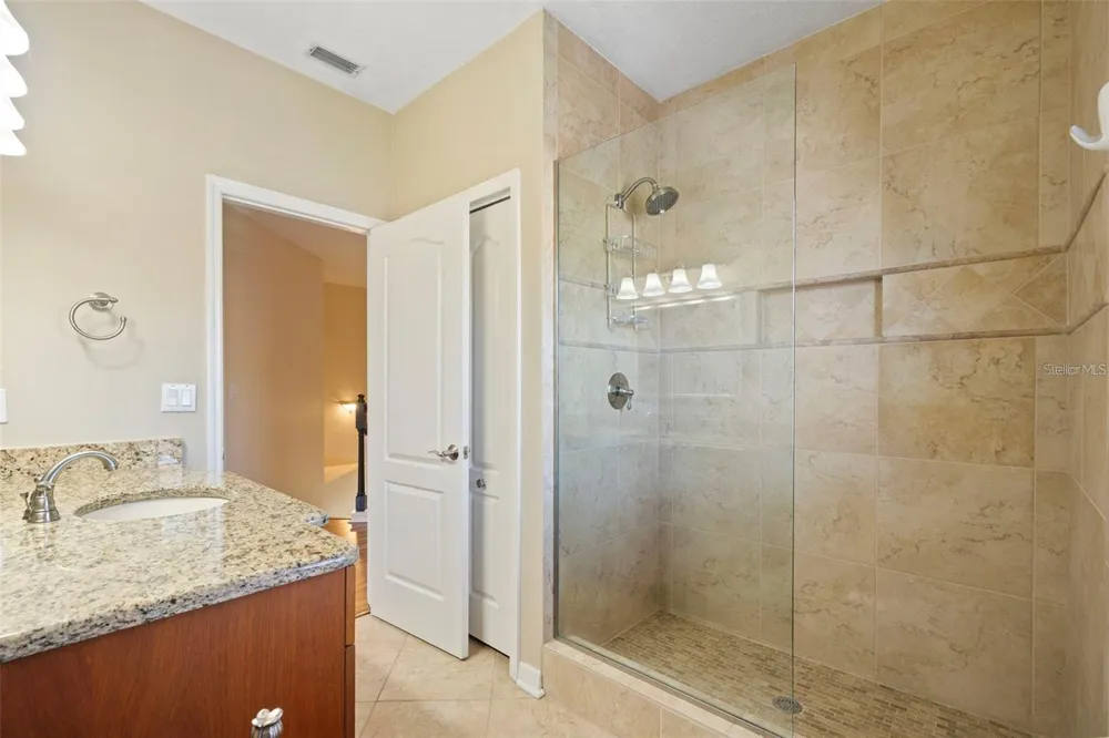 18756 WIMBLEDON CIRCLE Lutz, FL 33558