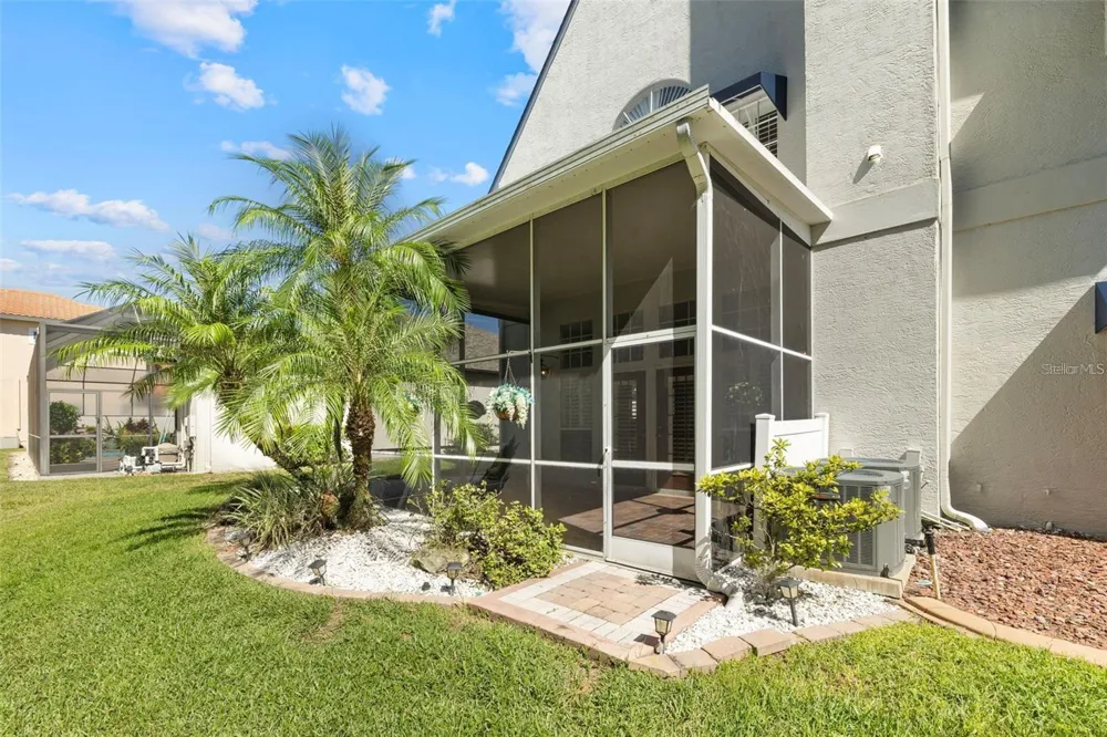 18756 WIMBLEDON CIRCLE Lutz, FL 33558