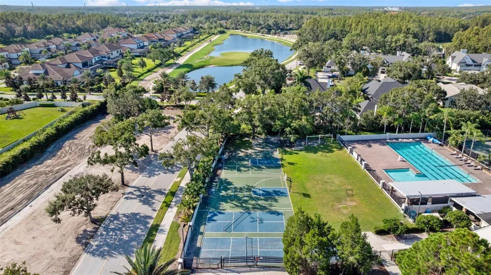 18756 WIMBLEDON CIRCLE Lutz, FL 33558